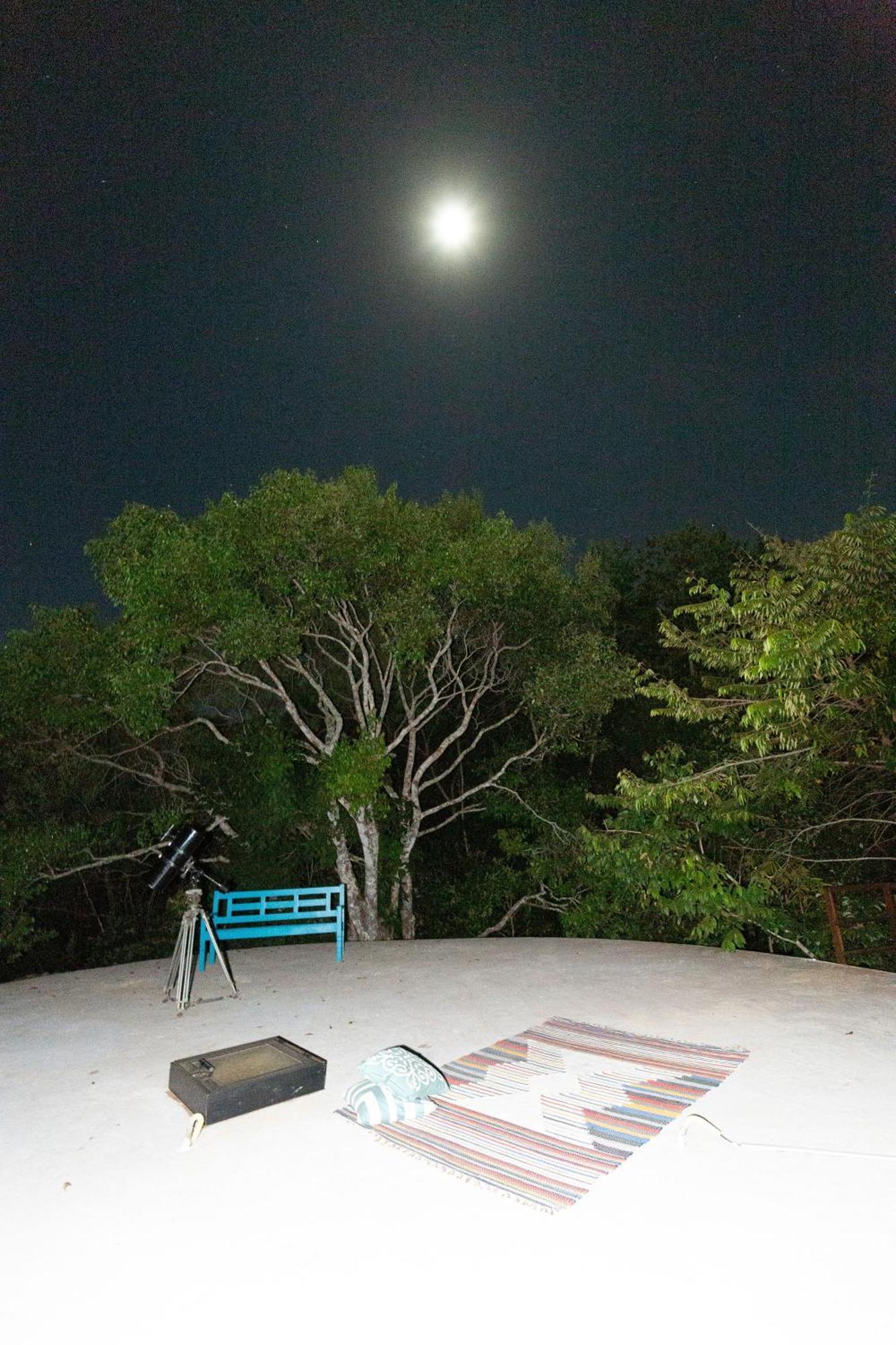 Floresta Encantada Telescopio,Fogueira, Riacho Chapada dos Guimarães Kültér fotó